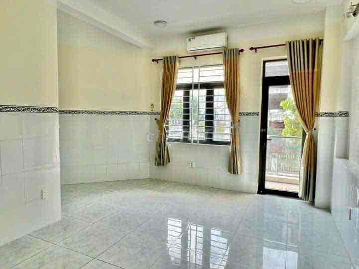 Spacious 5-Room House in Hiep Thanh 3 Residential Area