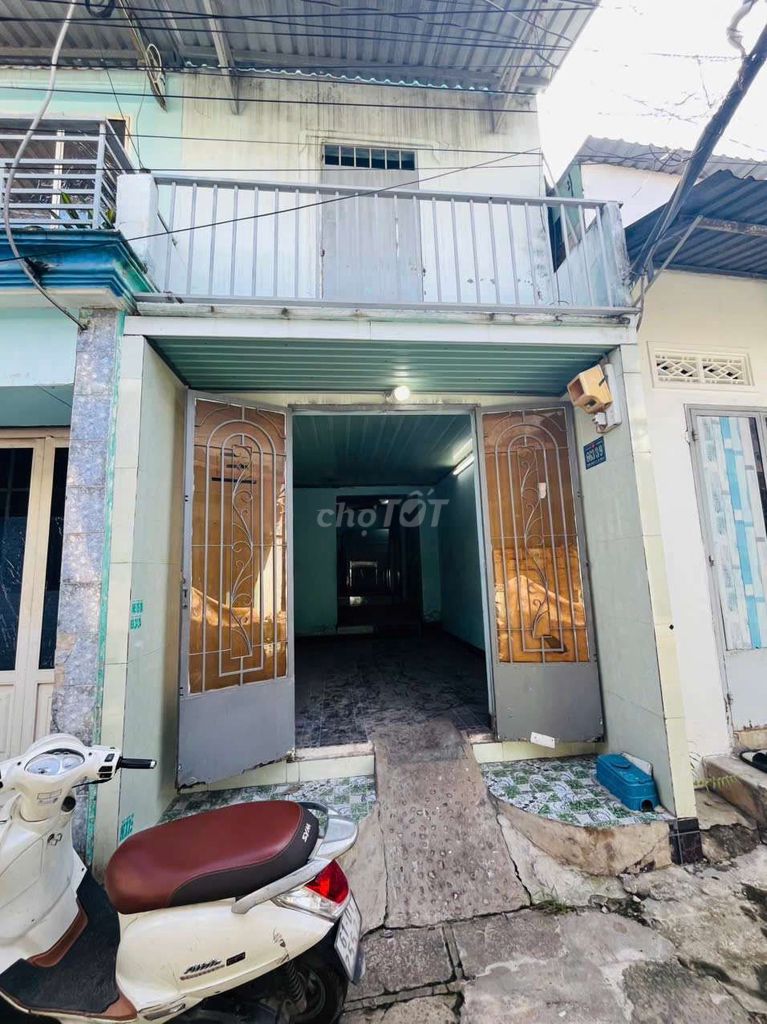 3-Bedroom House Near Binh Thung Intersection