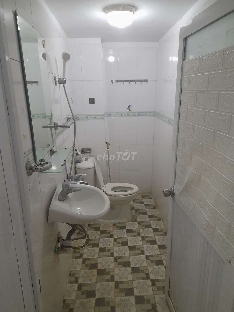 16m² Room with AC for Female Tenant