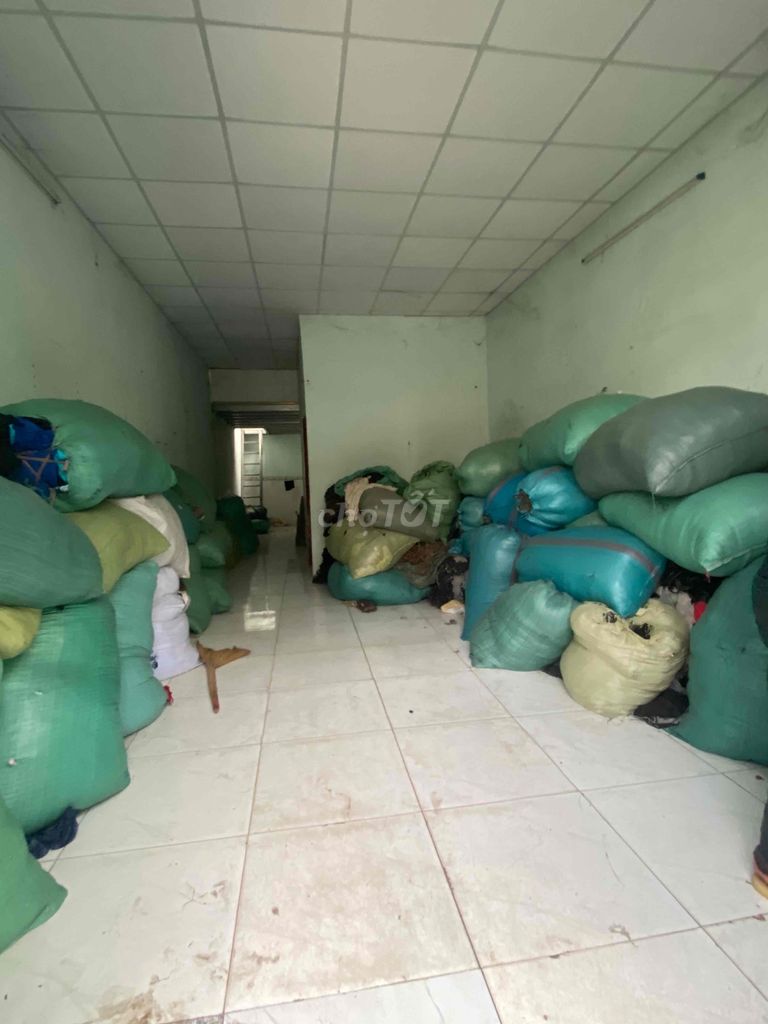 Spacious Storage Space in Hoc Mon District
