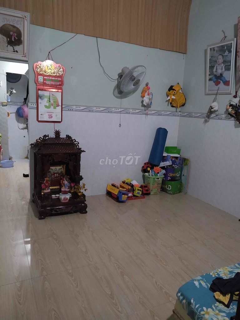 2-Bedroom House with Loft Near Schools