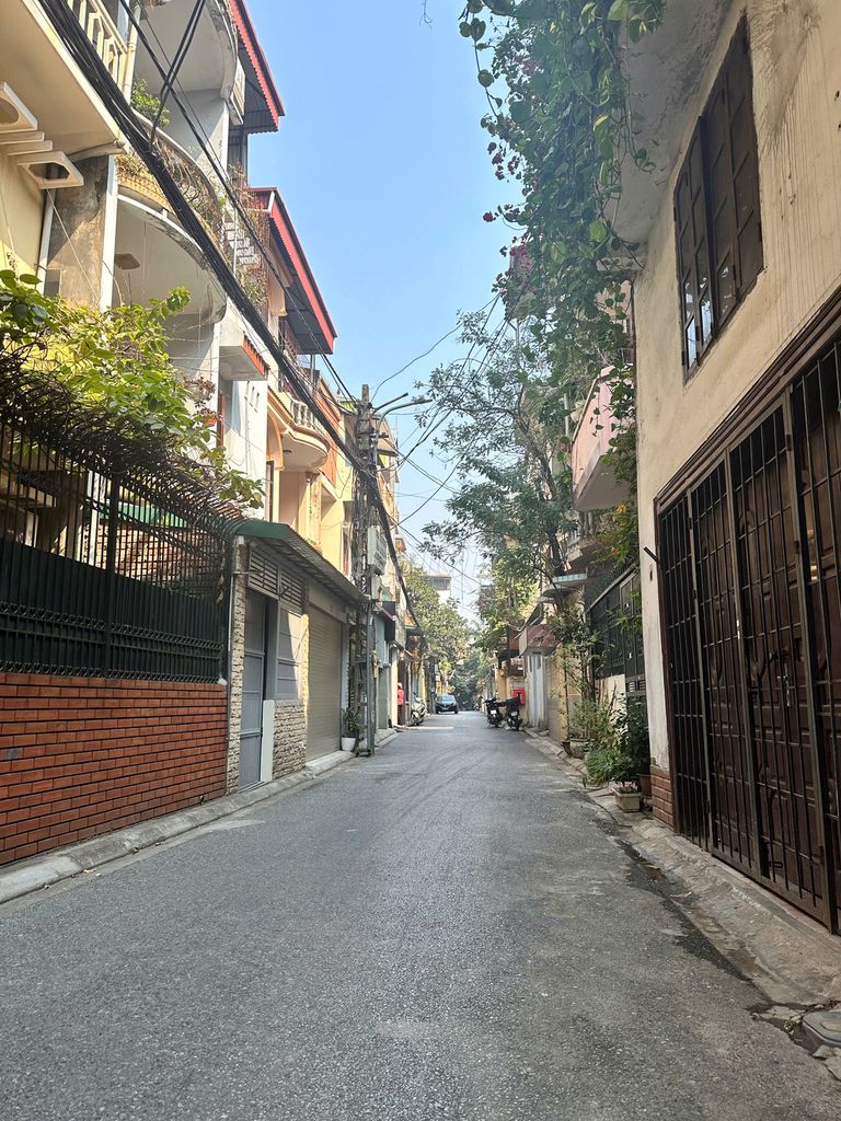 120m² House with 2 Bedrooms on Nguyen Van Cu
