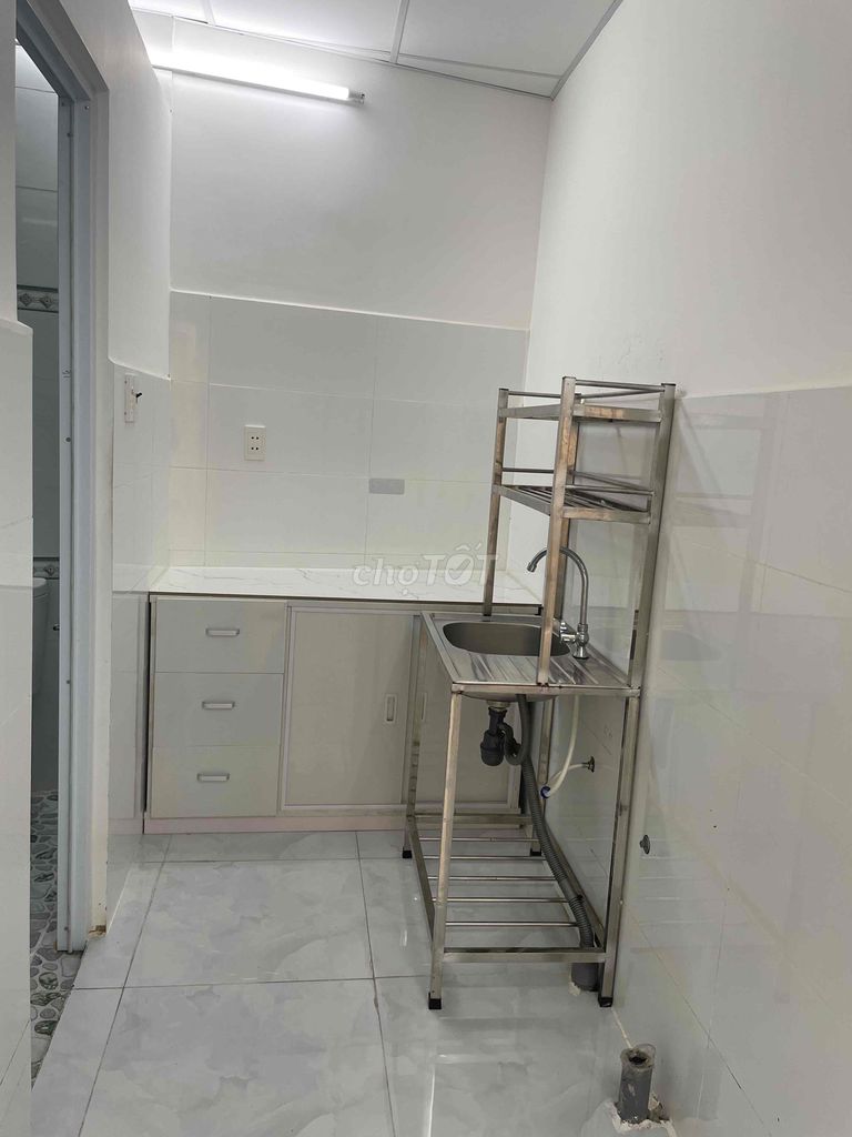 Modern Studio Near Markets and City Center