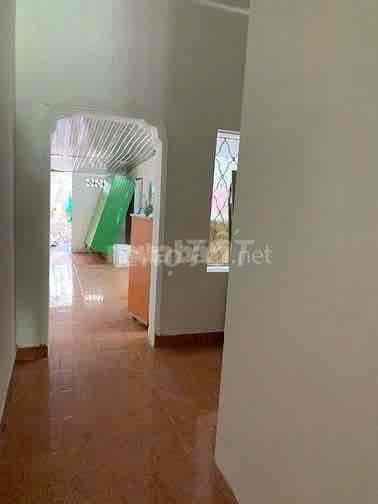 Spacious 2-Bedroom House Near Le Van Viet Road and Giao Thong Transportation University