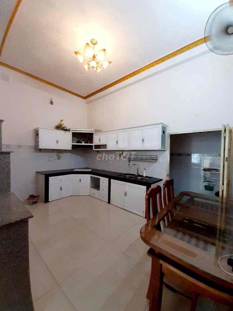 Modern Two-Bedroom House Near Di An Market