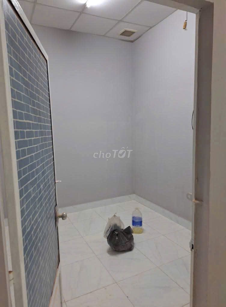 Compact Two-Bedroom House Near Phu My Bridge