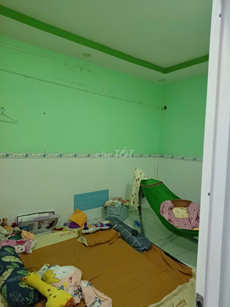 Spacious 2BR House Near Market, Main Road