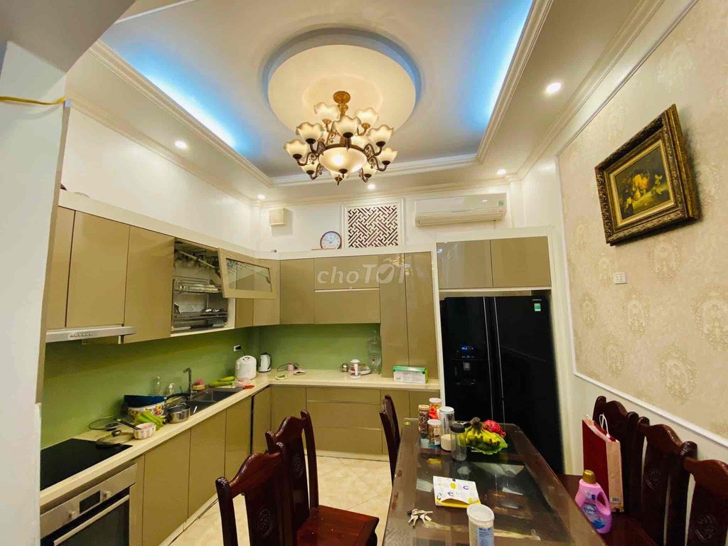 4-Bedroom House near Vong Dong Tam Street, Fully Furnished