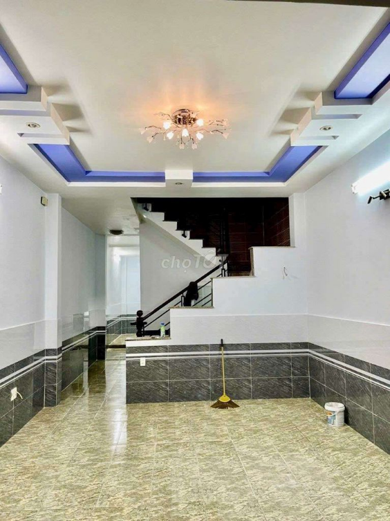 Spacious 3-Bedroom House for Rent in Nguyen Xi, Binh Thanh District