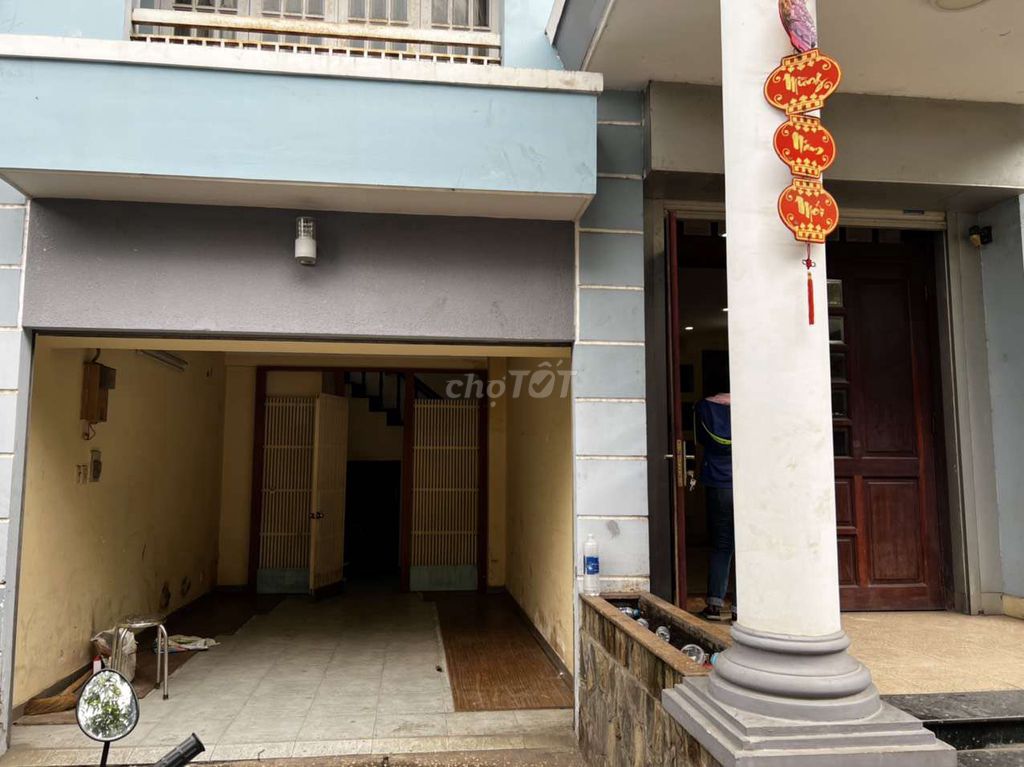 Spacious Two-Story Villa with Four Bedrooms