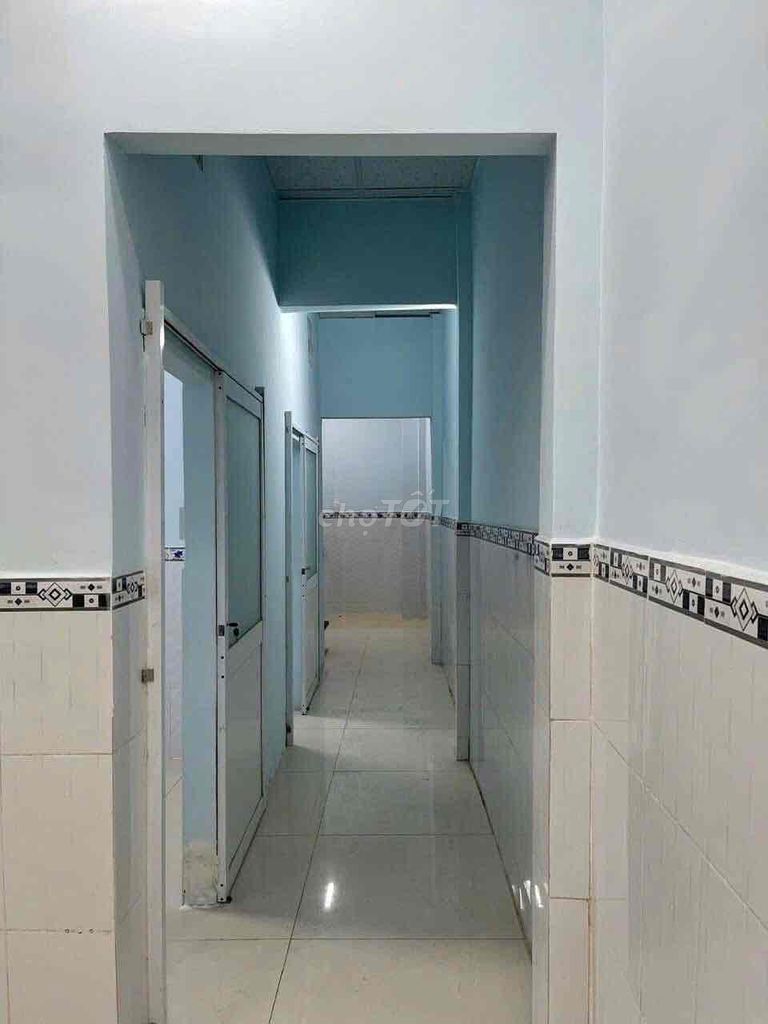 Modern 4-Bedroom House with Business Potential