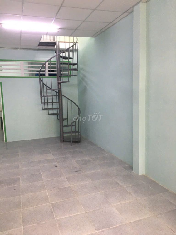 Rental Property in P16, District 8 - Spacious Garage and Convenient Location