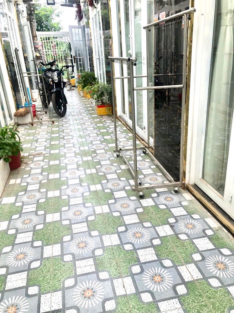 New Clean Property Ready for Immediate Move-In