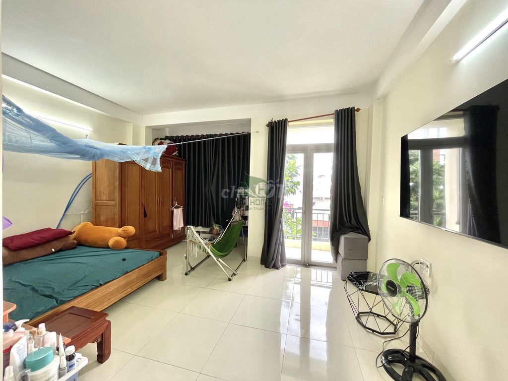 3-Story House with 2 Bedrooms in Phuoc Long