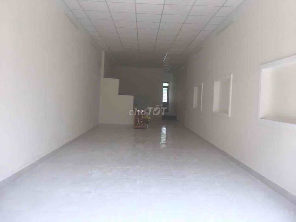 Ground Floor House Near Do Xuan Hop Road