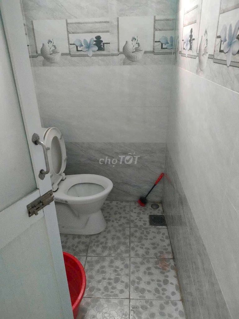 Spacious Townhouse with Car Access and Security