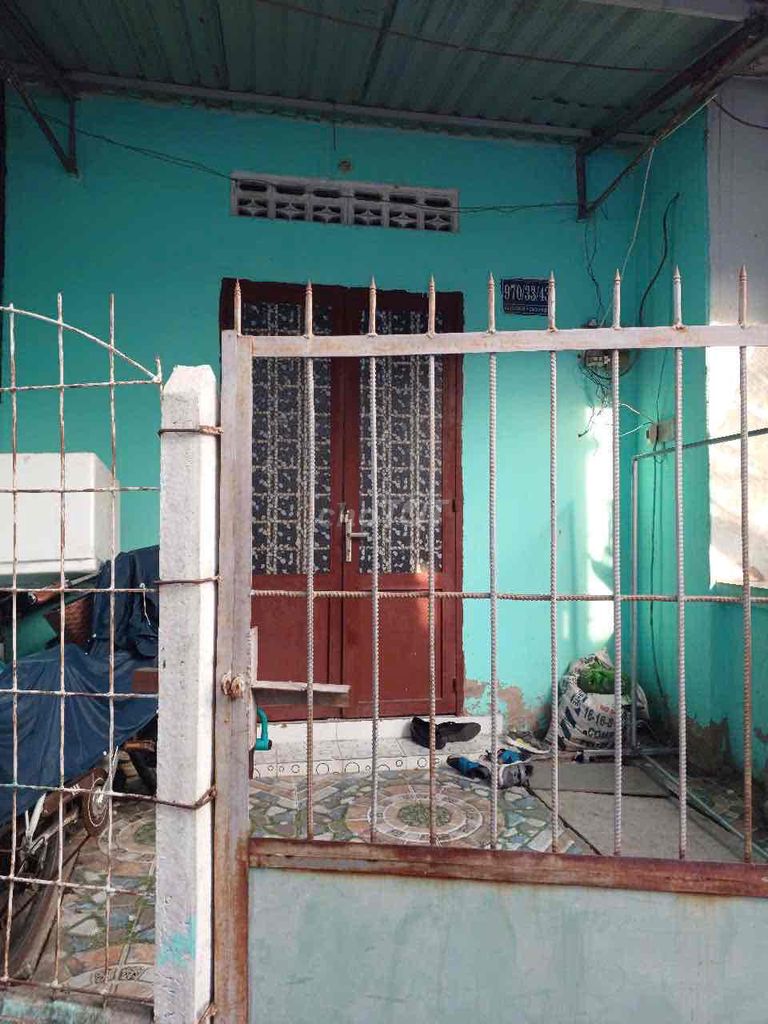 Cozy 1-bedroom house near Tư Nhớ