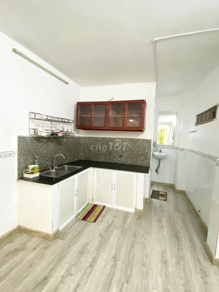 Modern Two-Bedroom House with Parking in District 7