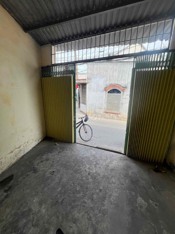 Spacious 2-Bedroom House for Rent near Dao Tong Nguyen