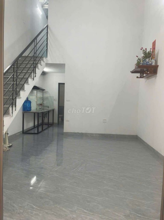 New 2-Story House with Clean and Tidy Rooms