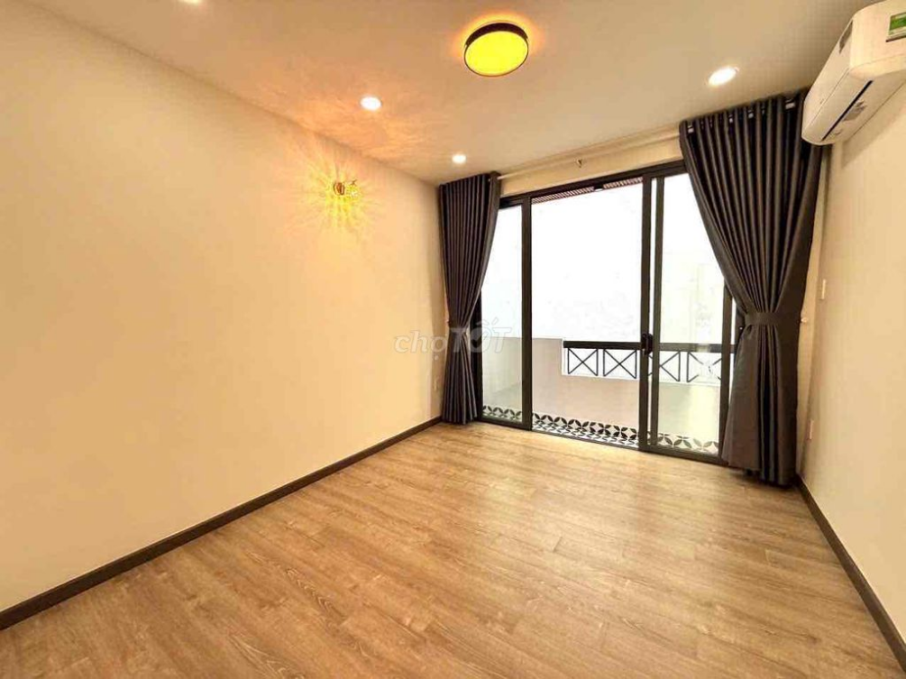 Fully Furnished Townhouse in Phu Nhuan District, 4 Bedrooms