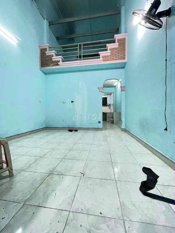 4.5 Rental - 2 Bedroom Ground Floor House in Dĩ An City