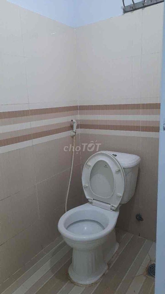 Compact Two-Level Property with Private Bathrooms