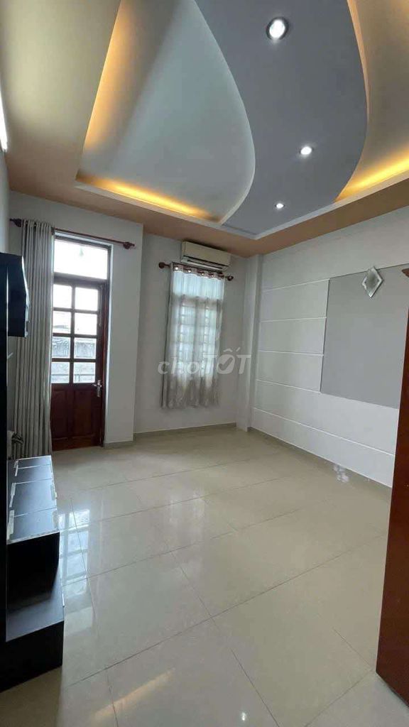 Modern 2BR Townhouse with Garage in Nha Be