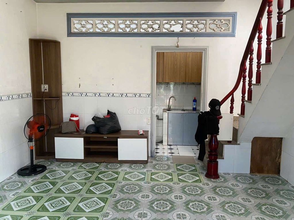 Two-Bedroom Townhouse with Balcony, Car Access