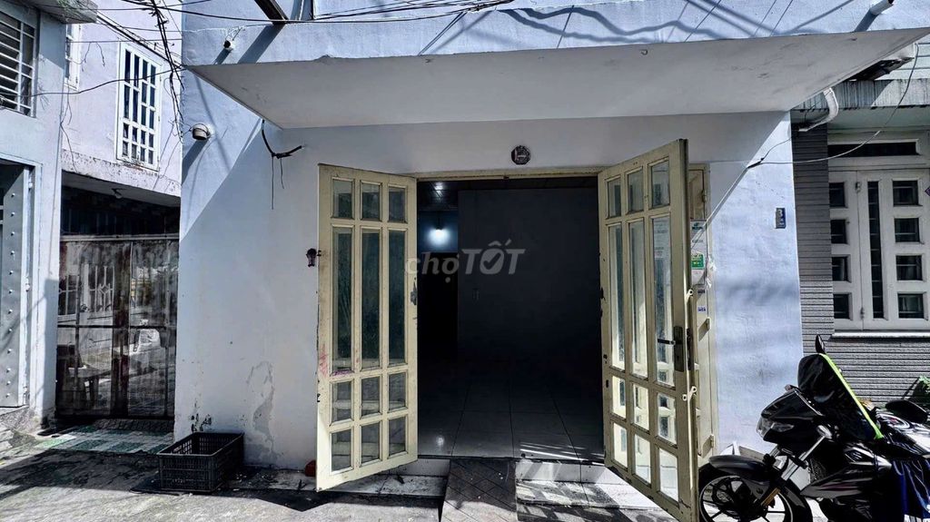 Ground Floor House with One Bedroom in Tan Binh