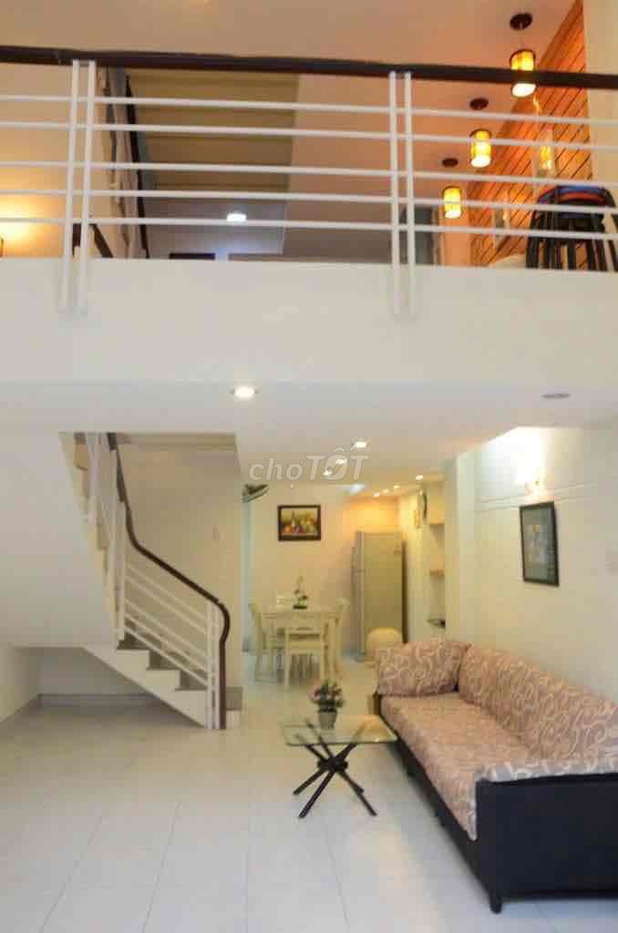 Modern 5BR House Near Hang Xanh With Parking
