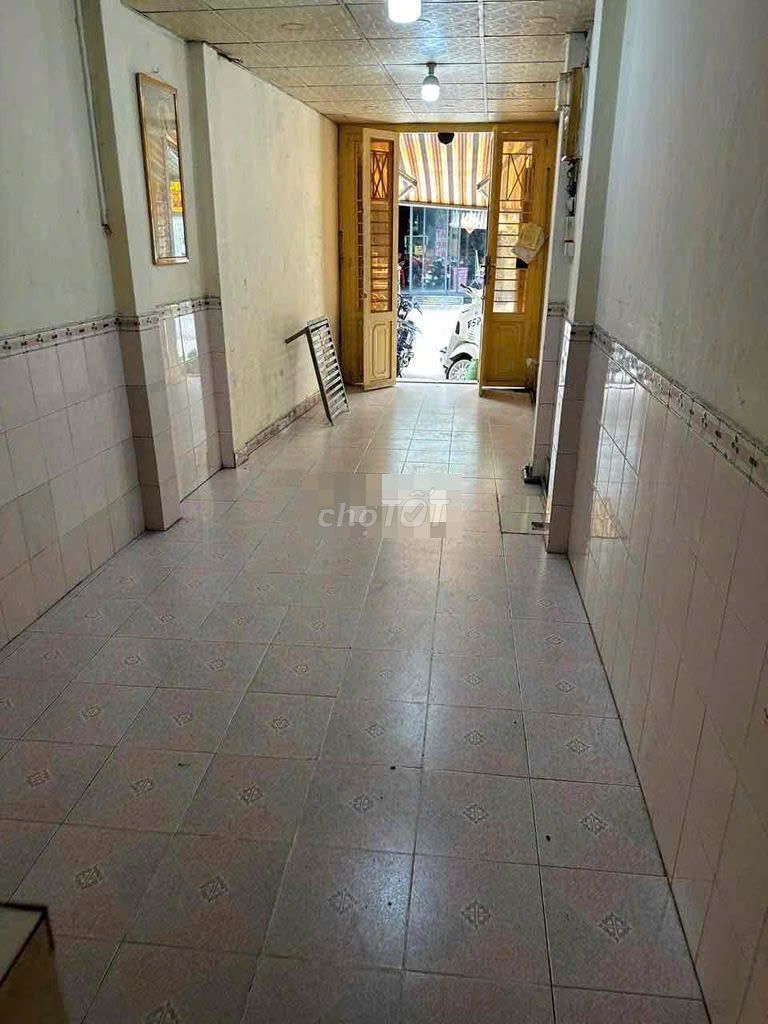 Modern Commercial Space Near Cay Go Market