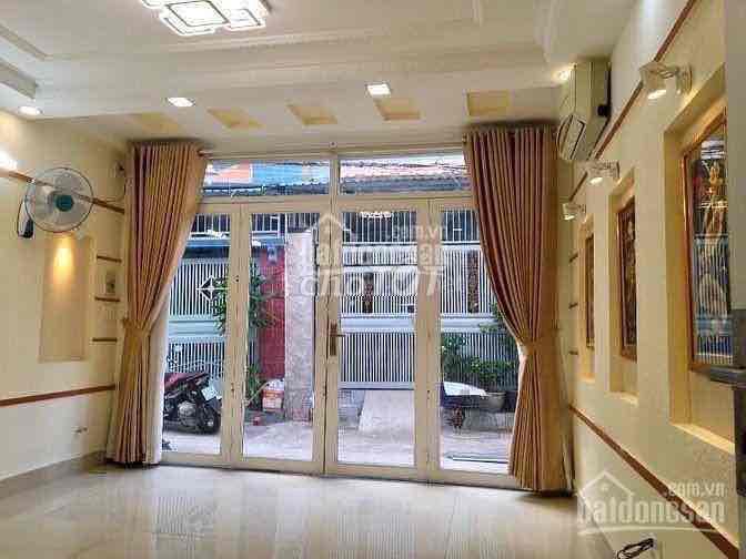 Modern 4BR Townhouse Near Vincom Plaza