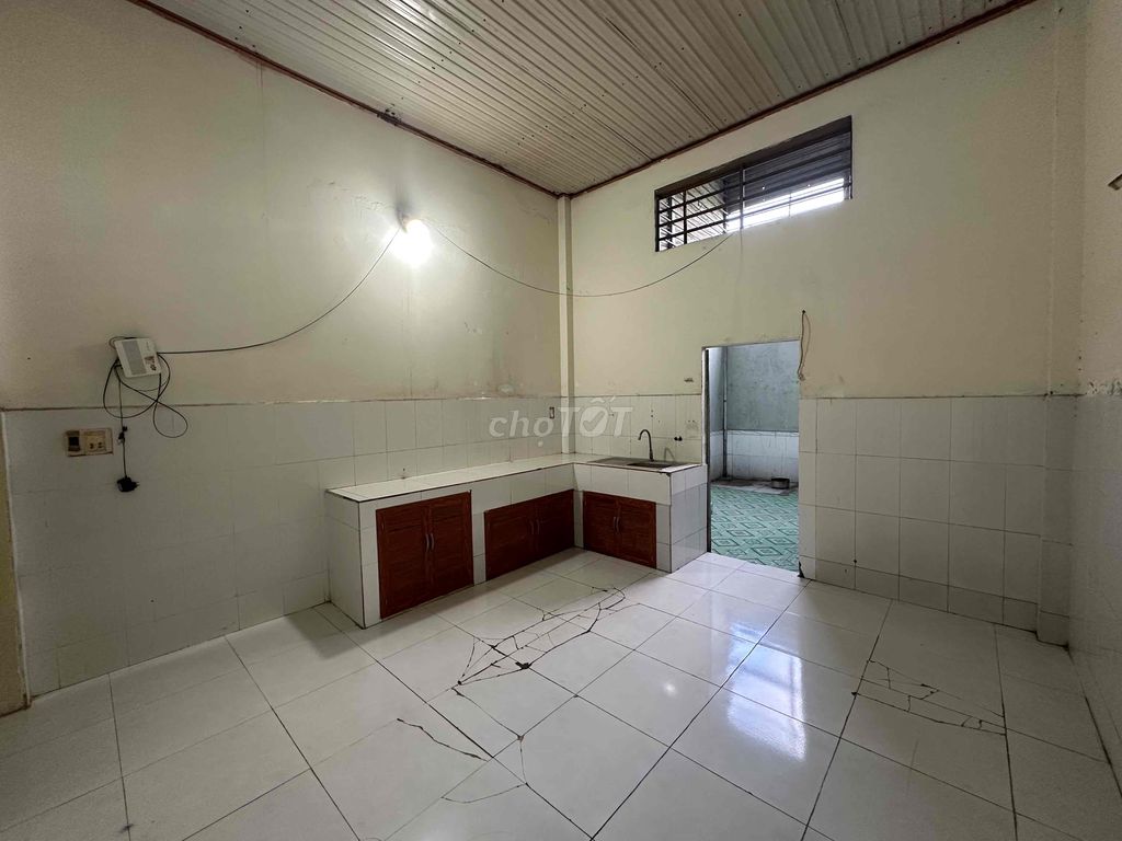 Spacious 100m2 House Near Di An Market
