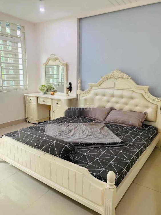 New House on Nguyen Son - Fully Furnished - 4 Bedrooms