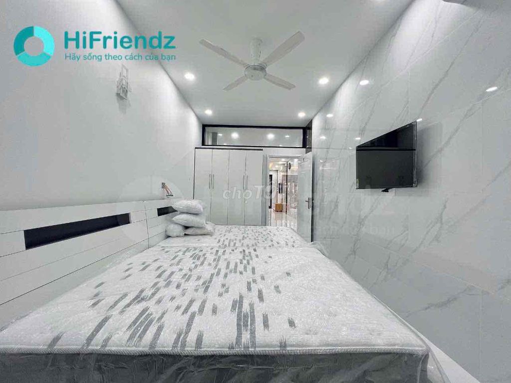 Modern 2 Bedroom Apartment with Designer Interior