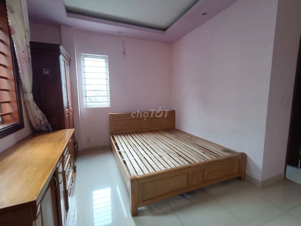 3-Bedroom Townhouse Near Pham Van Dong