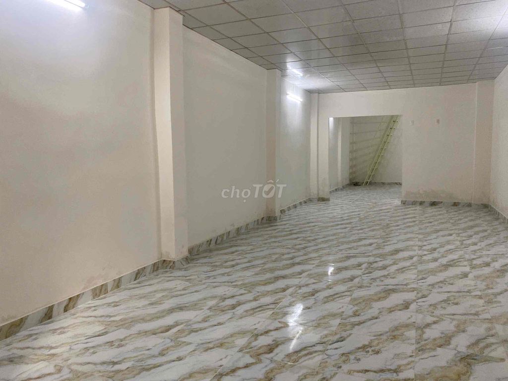 Commercial Storefront in Tan Binh District