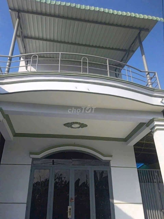 House near Hoc Mon Hospital, 1 floor + 2nd floor, 3 rooms