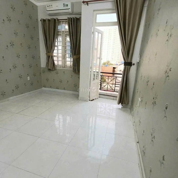 3-Bedroom House for Rent in Quận 11, Ho Chi Minh City