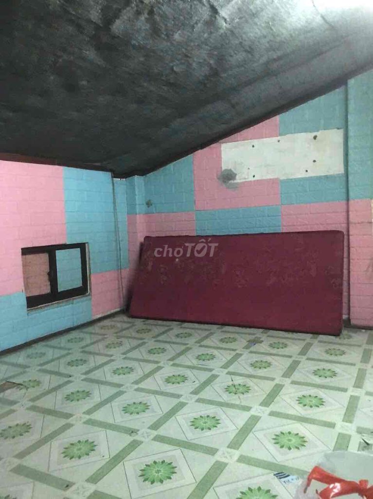 4x11m House Near Phan Xich Long Intersection