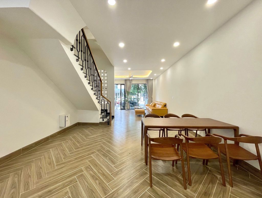 Modern 3-Bedroom House with Full Furniture