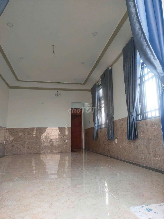 Spacious 4-Bedroom House Near School in Tan Dong Hiep