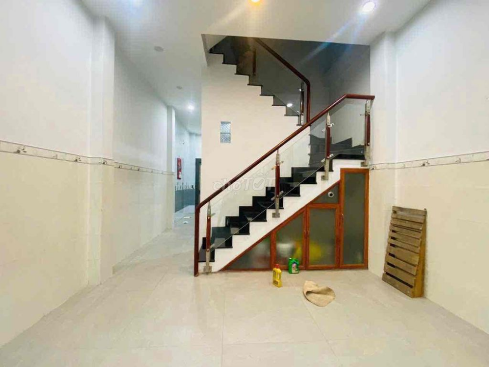 Spacious 2-Bedroom House Near Pham Van Bach Market in Go Vap District