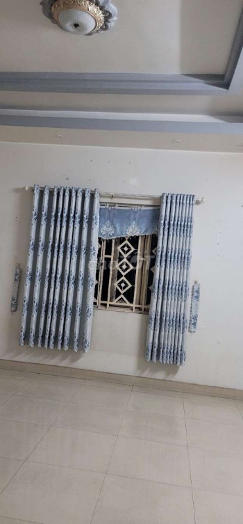 Spacious 25m² Room for Rent - Quiet and Secure Location