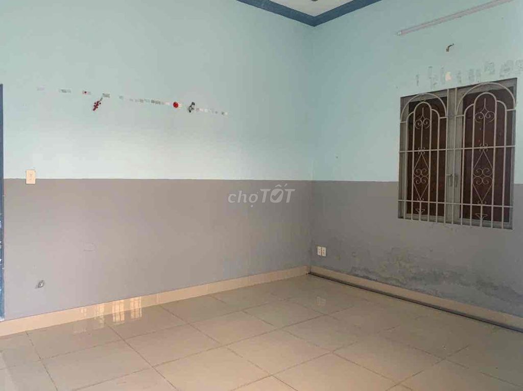 Quiet Family Home Near Long Thạnh Mỹ Market