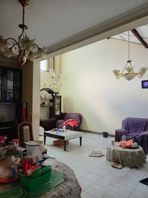Premium Rental Location in Cipaganti - Spacious 2-Story Property
