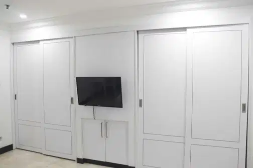 Golf Hills Terraces, Pondok Indah-тағы кең 3 бөлмелі пәтер