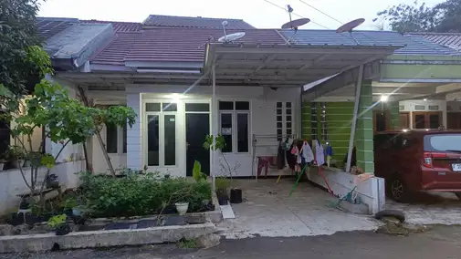 2-Bedroom Property Near Main Road, Compact and Neat