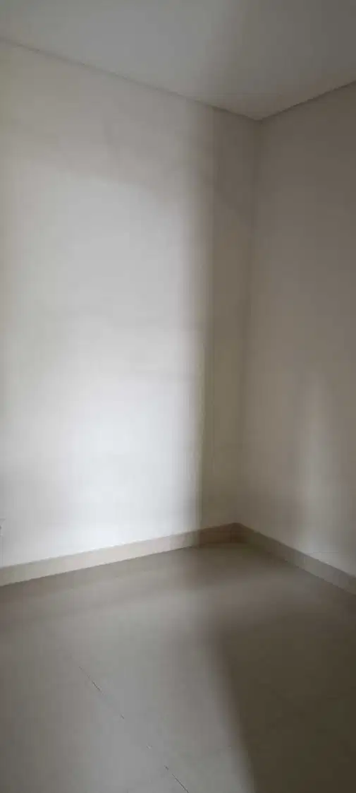 Unfurnished Multi-Level Property with Basic Interior